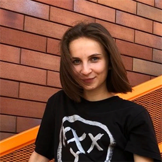 Полина  Николаевна  Онишко